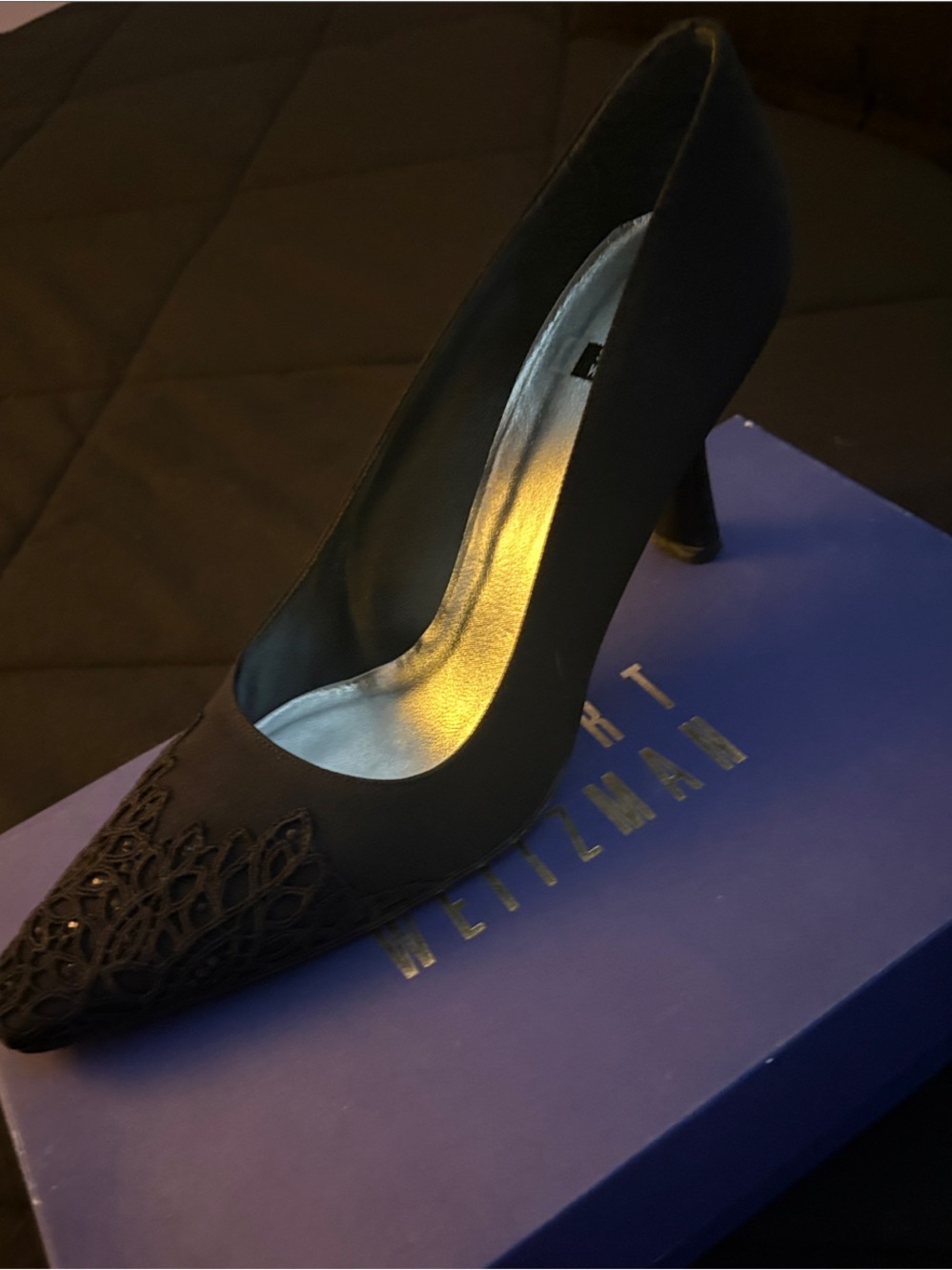Stuart Weitzman Navy Box with Gold Lettering - Picture 3 of 7